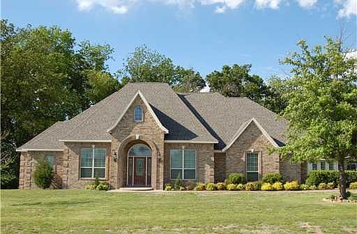 2nd image of 452 W Goldfinch Dr
