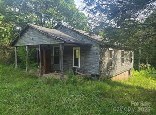 3132 Jones Wade Rd, Hudson, NC 28638