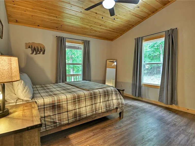 298 Spindrift Ct — Photo 16