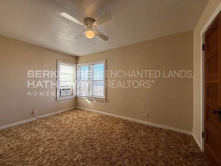 812 Badger St #600 — Photo 7