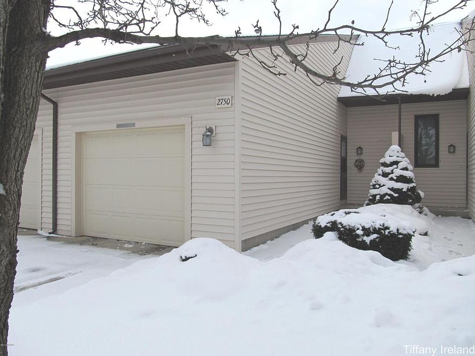 1st image of 2750 Stonebluff Dr SW
