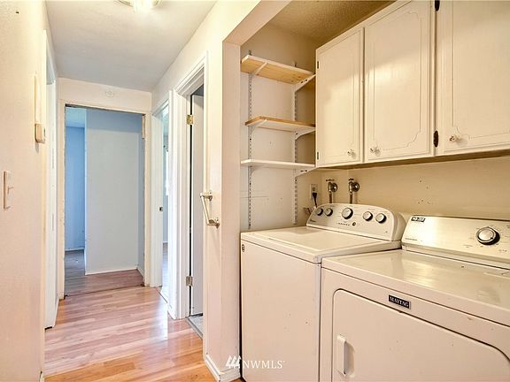 4th image of 3010 Impala Dr SE