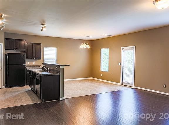 3rd image of 14232 Drake Watch Ln