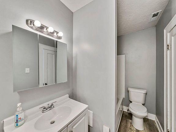 5th image of 687 Broadway Ave #5