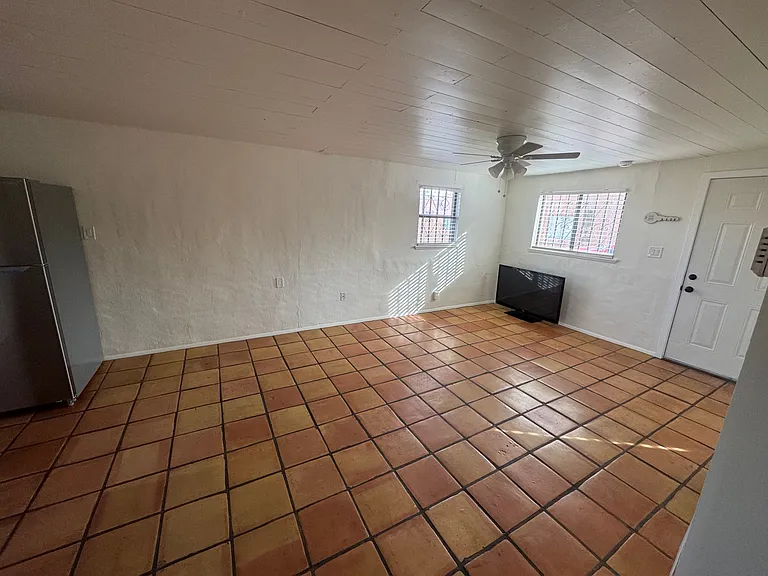 1812 Mann St #3 — Photo 16