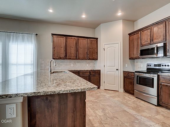 5th image of 1156 Heather Ln