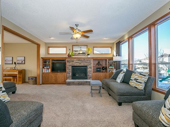 Built in stone gas fireplace, very cozy!