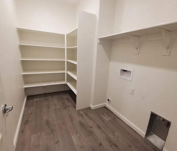 2445 Buzz Aldrin Way — Photo 21