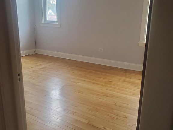 4th image of 8526 S Saginaw Ave #2