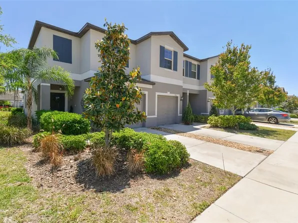 9761 Pembrooke Pines Dr, Sun City Center, FL 33573