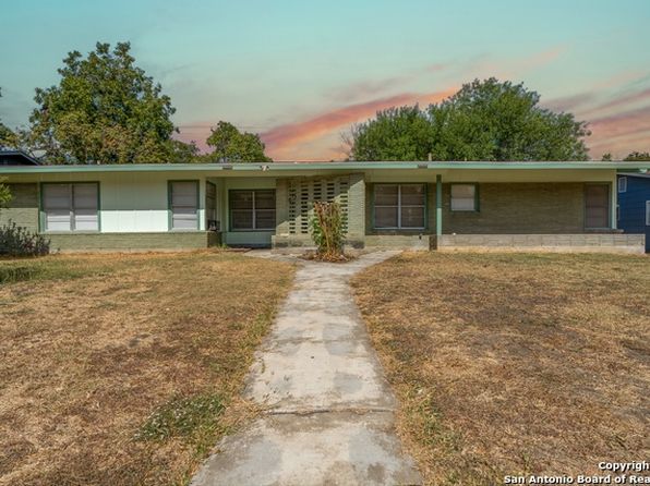 131 Brettonwood Dr