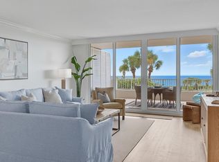 8866 N Sea Oaks Way APT 203, Vero Beach, FL 32963