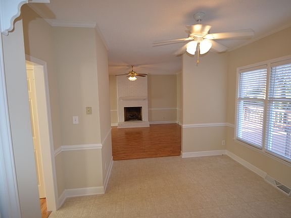 5th image of 2851 Colony Woods Dr