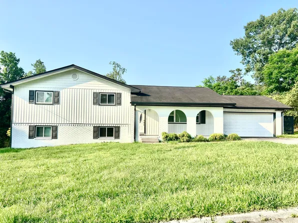 450 Shannon Dr, Hixson, TN 37343