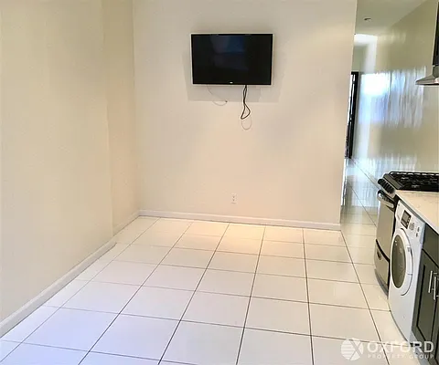 Rented by Oxford Property Group | media 14