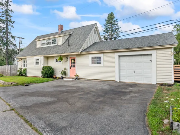 64 Bridge Street, Berwick, ME 03901