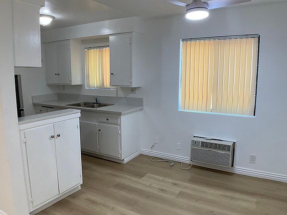5th image of 6561 Fulton Ave #1