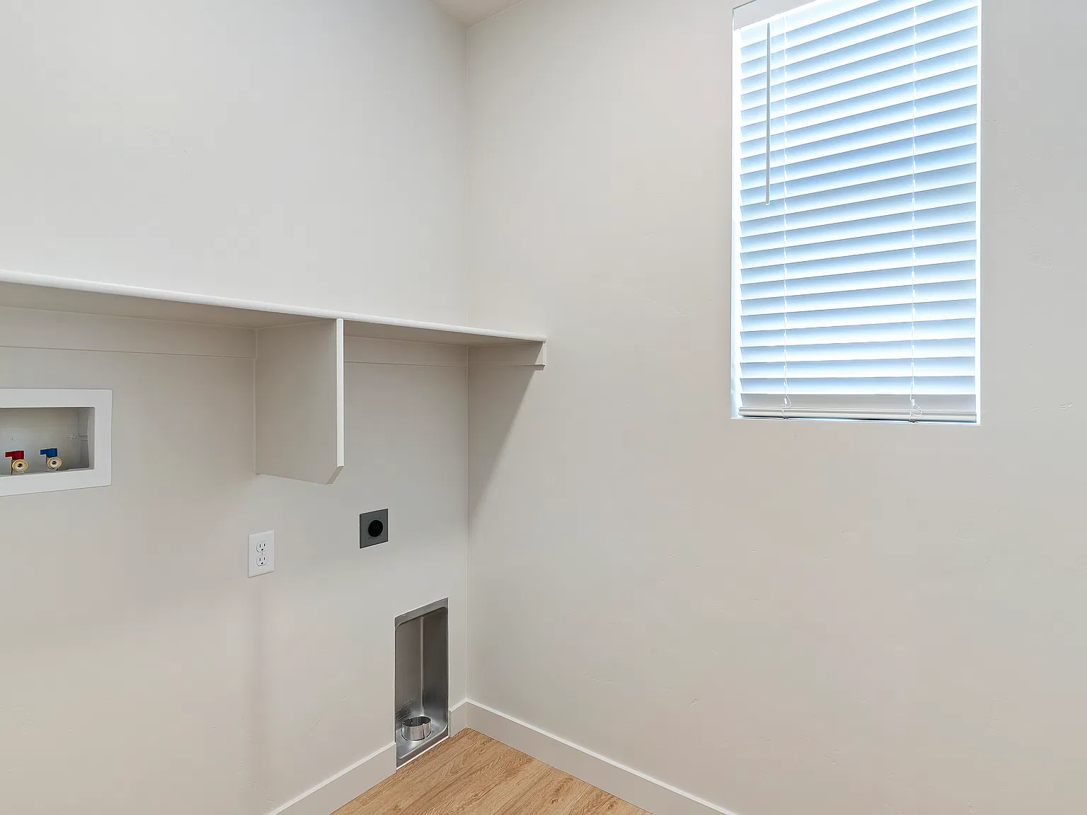 2 bed, 2.5 bath, 1341 sqft, $2,195 — Photo 2