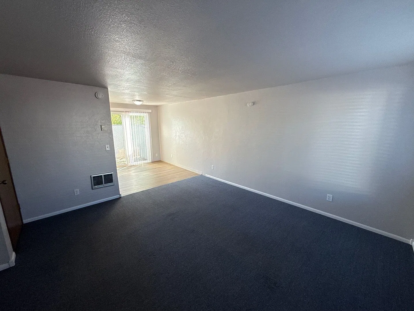 2 bed, 1.0 bath, 796 sqft, $1,395 — Photo 4