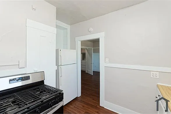546 Georgia St #102 — Photo 11