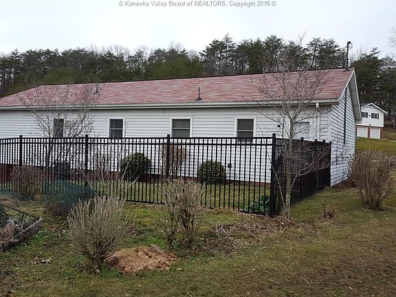 2nd image of 4207 Red Bud Ln