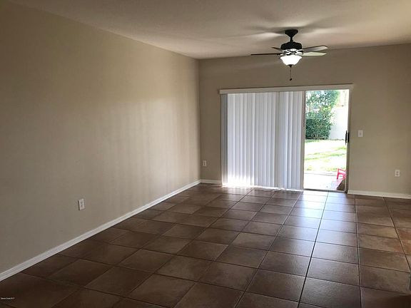 5th image of 1427 Hampton Park Ln #0
