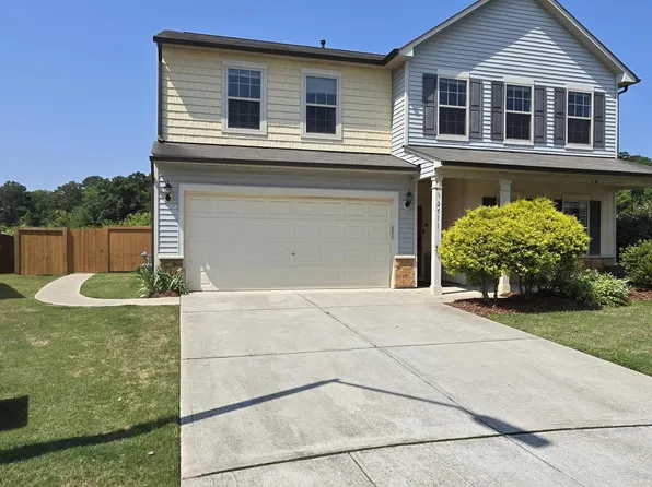 2511 Dalmahoy Ln, Fuquay Varina, NC 27526