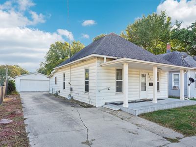 803 E 25th Ct, Des Moines, IA, 50317