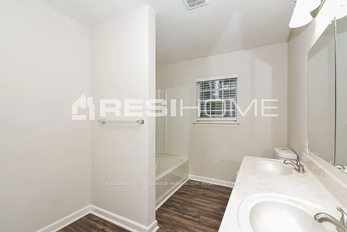 2203 Norman Ave — Photo 13