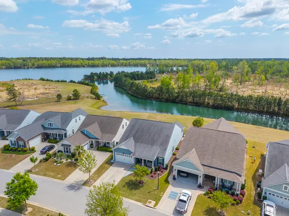 563 Four Seasons Blvd, Summerville, SC 29486