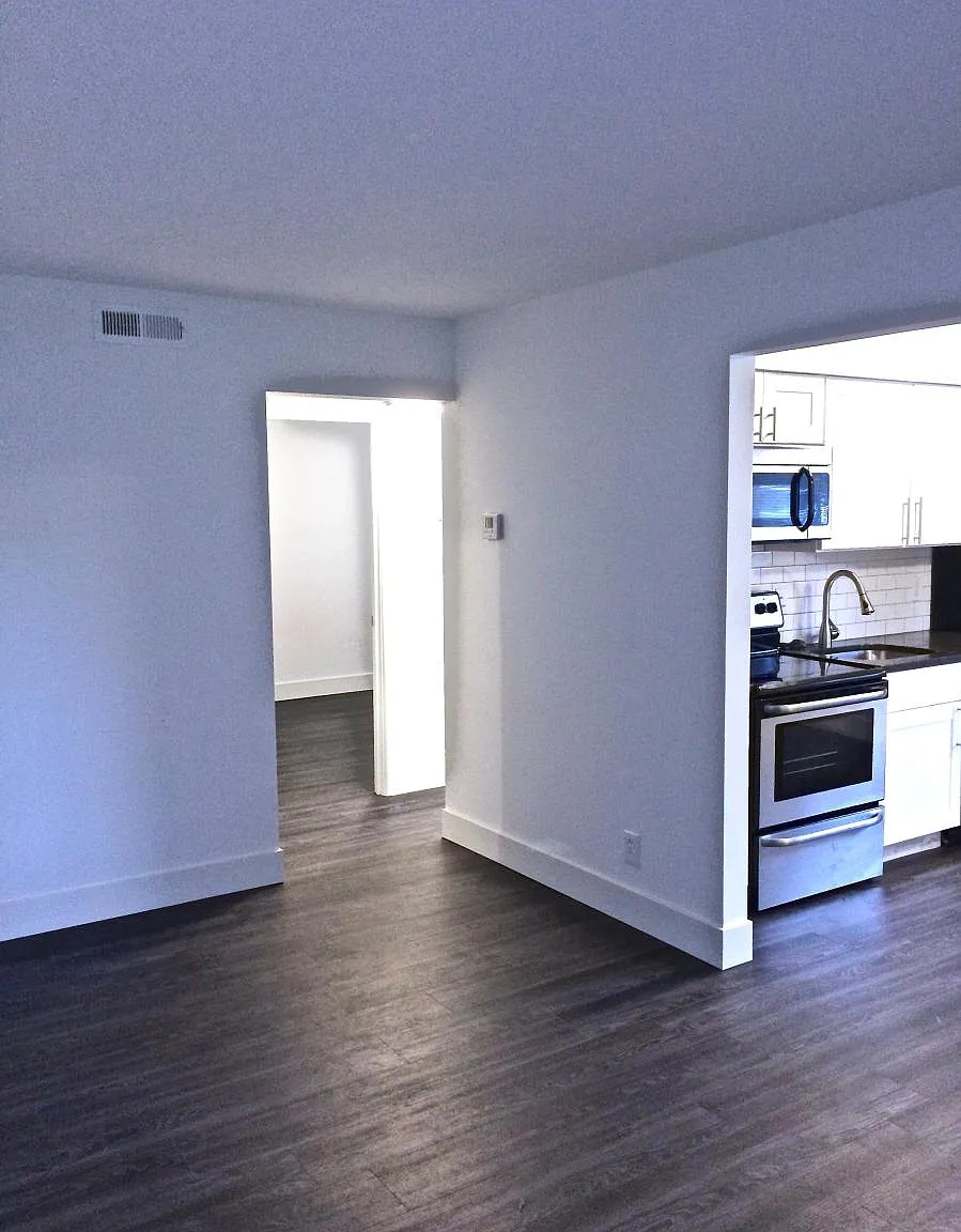 1 bed, $895 — Photo 4