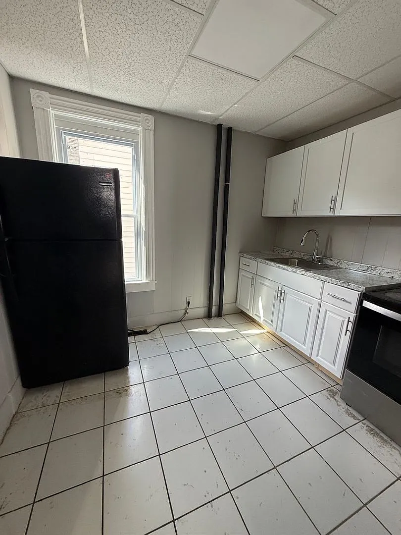 710 Blandina — Photo 2