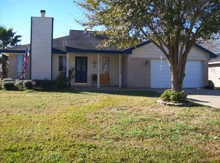 1328 Glenview Ln, Angleton, TX 77515