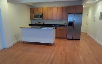 2nd image of 525 Vanderbilt Ave