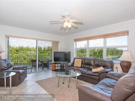 4th image of 333 NE 19th Ave APT 405