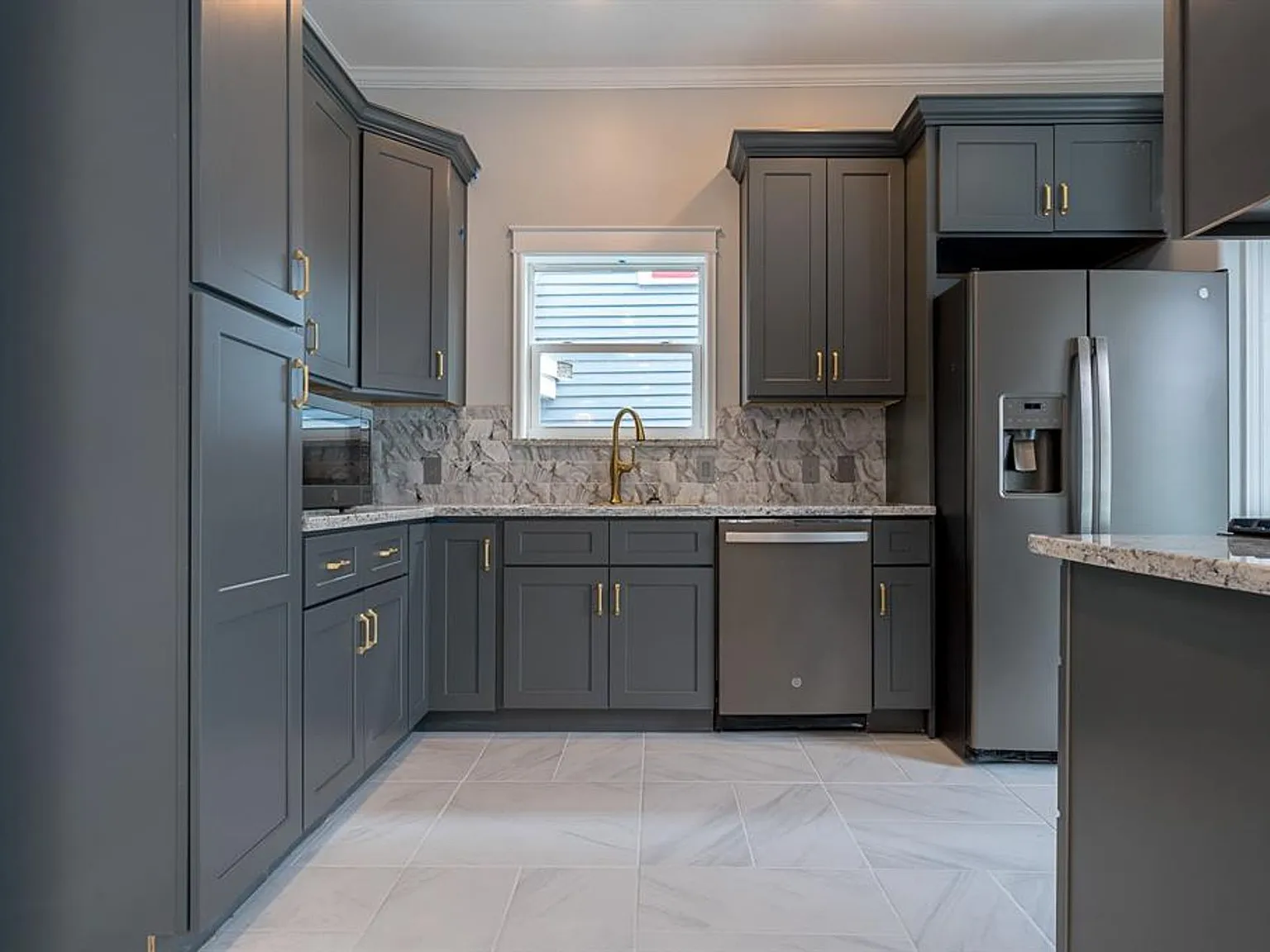 1801 Rosenberg — Photo 1