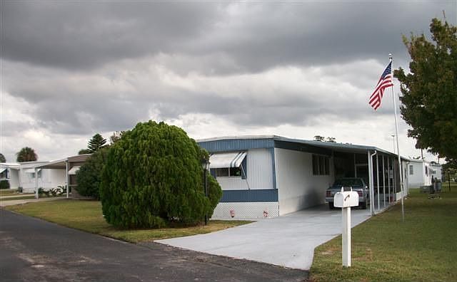 1st image of 192 Rainbow Ln W