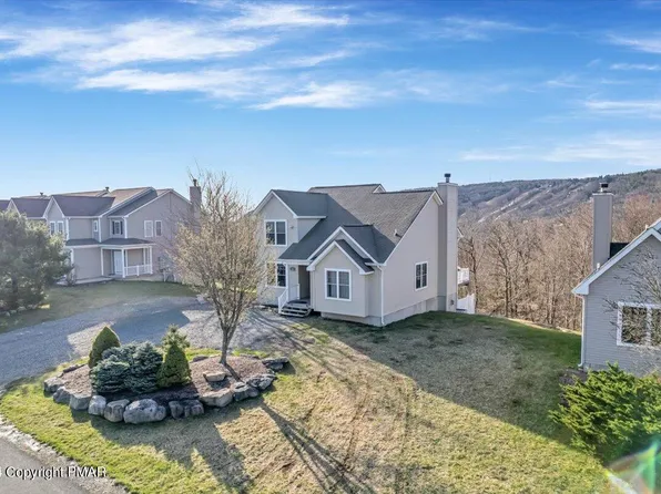 541 Upper Deer Valley Rd, Tannersville, PA 18372