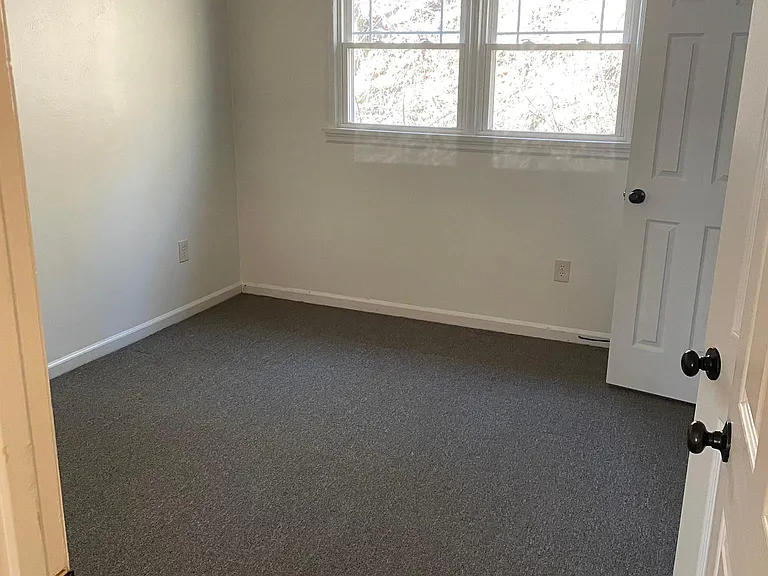 705 Suburban Ave SW — Photo 7