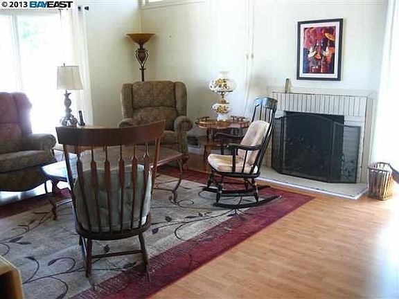 3rd image of 4729 Dogwood Ave