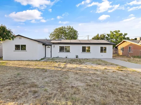 8728 E Khan St, Selma, CA 93662