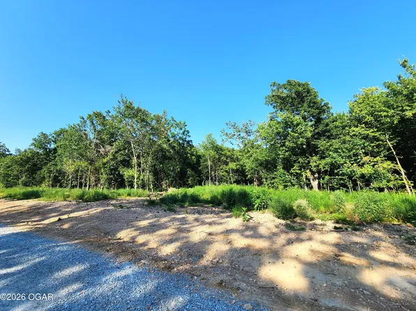 2061 Jericho Ln, Joplin, MO 64804