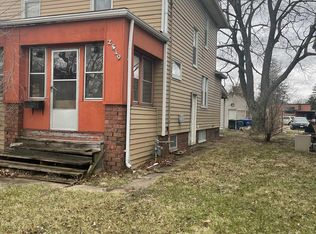 2519 16th St, Moline, IL 61265