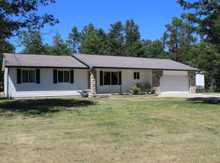 239 E Pioneer Rd, Roscommon, MI 48653