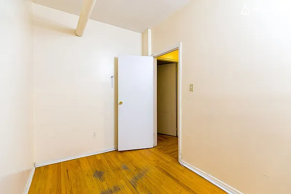 Rented by Nooklyn NYC LLC | media 55