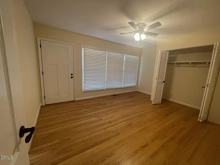 384 E Wimberly St — Photo 13
