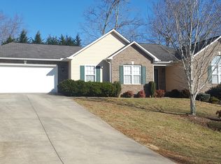 3337 Overbrook Dr, Conover, NC 28613