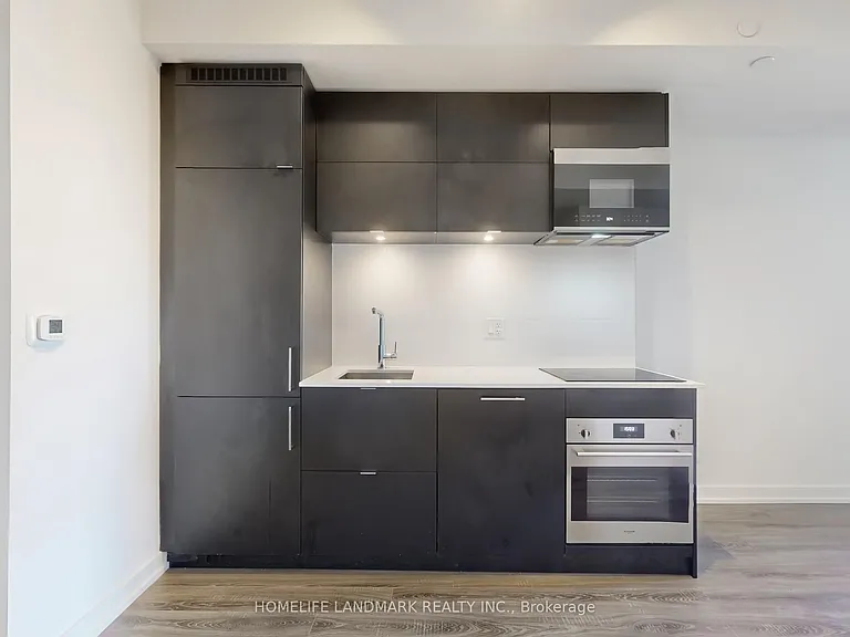 20 Edward St #1419 — Photo 14