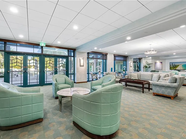 7515 Pelican Bay Blvd #Penthouse D — Photo 40