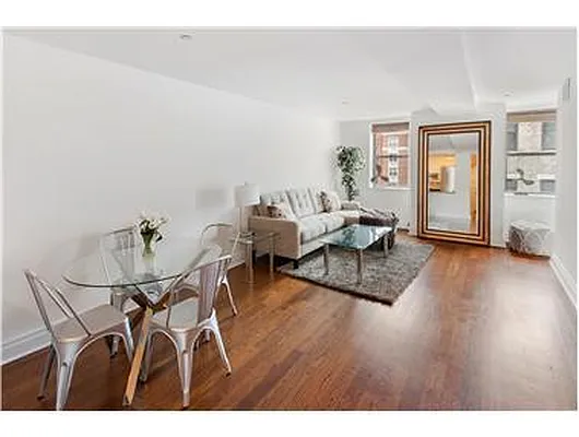 Rented by Douglas Elliman | media 23